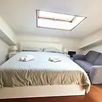 Cozy Penthouse With Terrace In Rome Pet Friendly