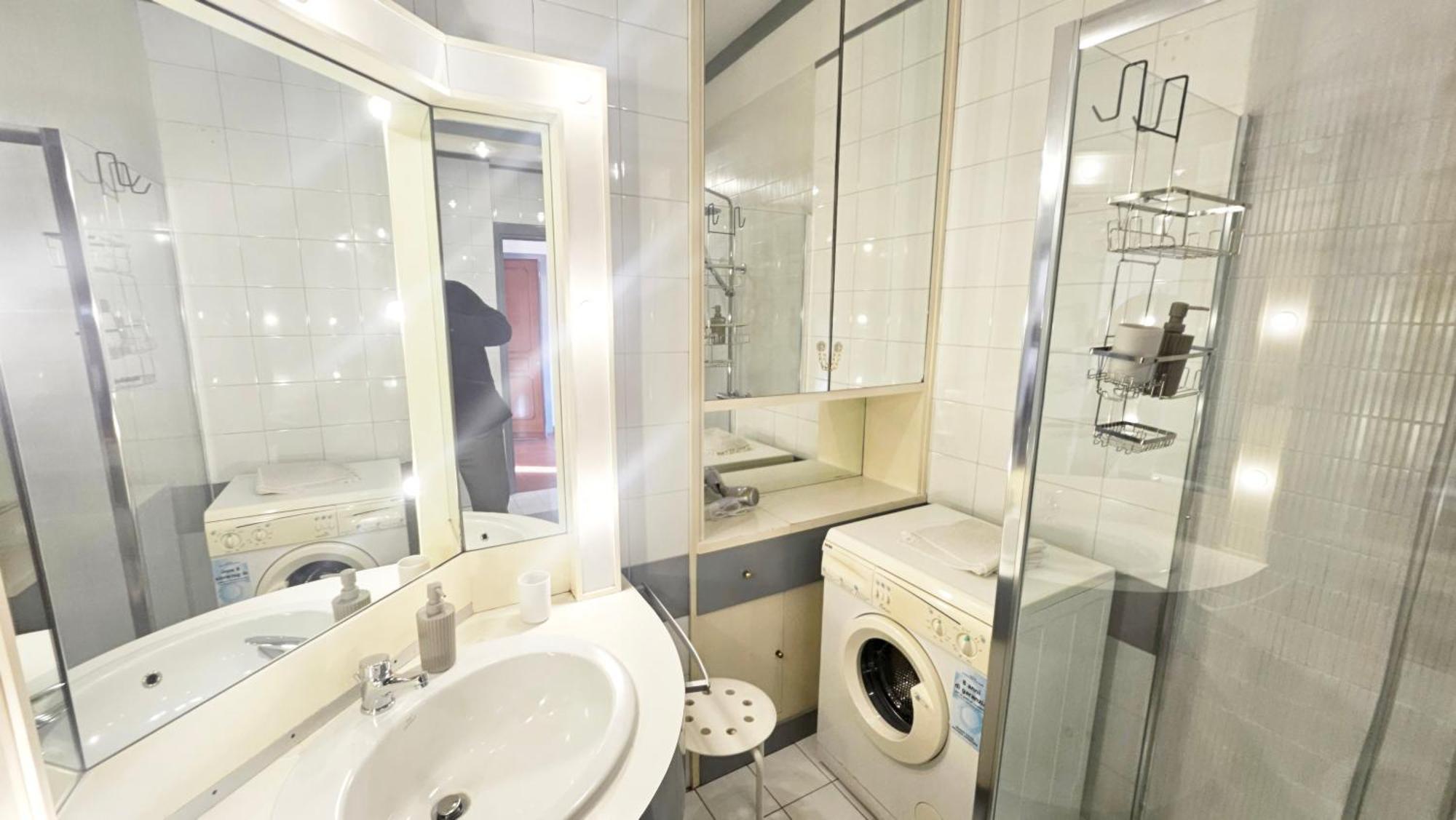Cozy Penthouse With Terrace In Pet Friendly *