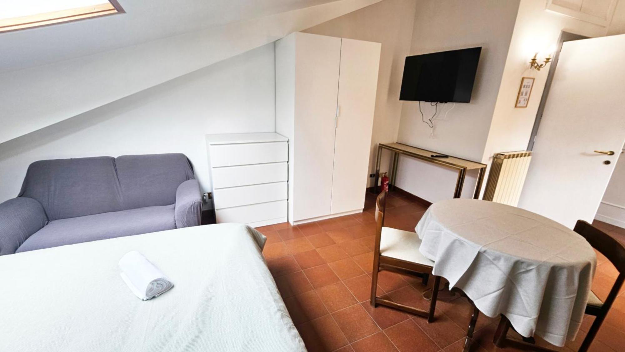 Cozy Penthouse With Terrace In Pet Friendly * Rome